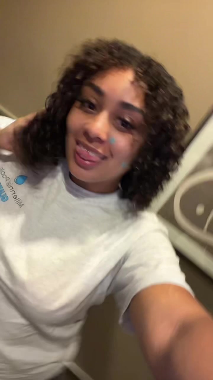 @shaniahworldd