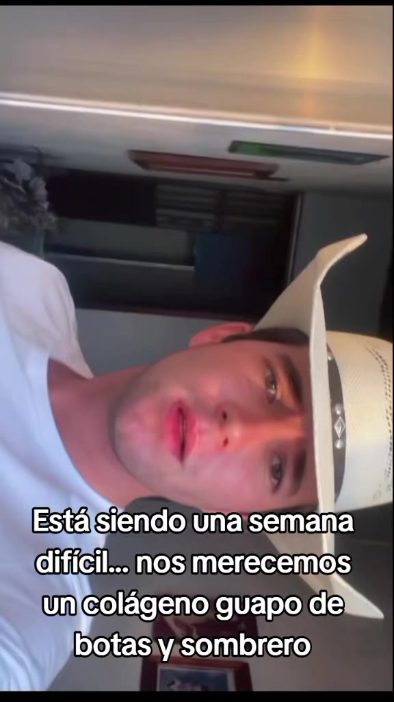 @Men&uacute; de 🤠🧔🏻&zwj;♂️