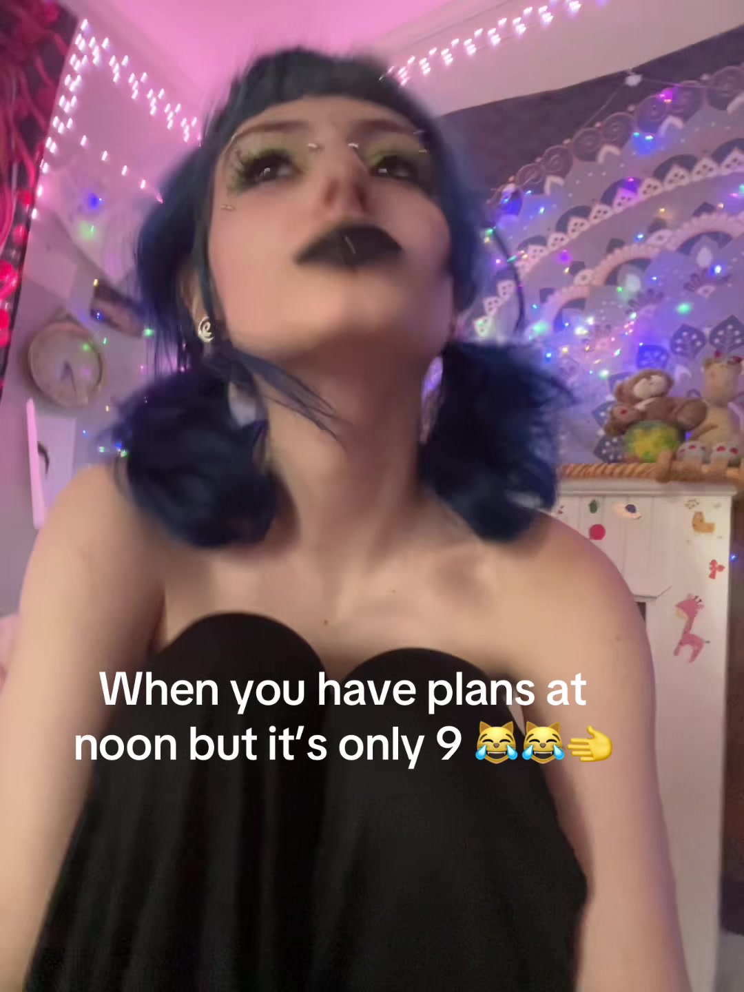 @delilah 🐝💛