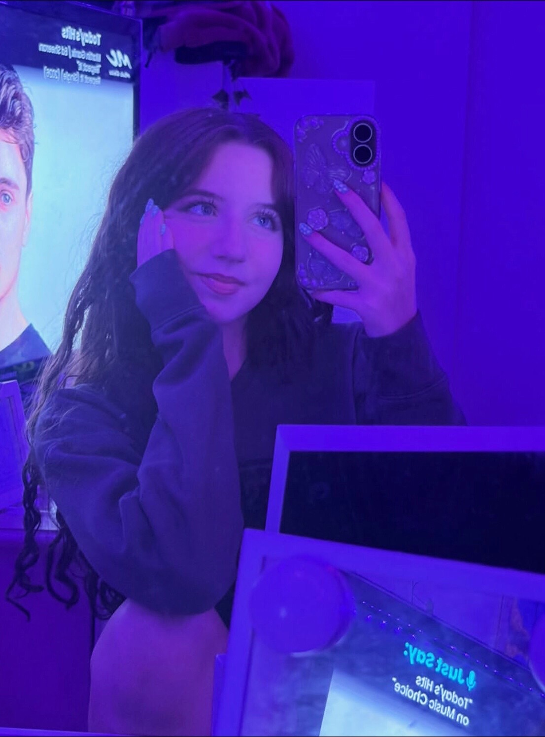 @officialsheleximhawk