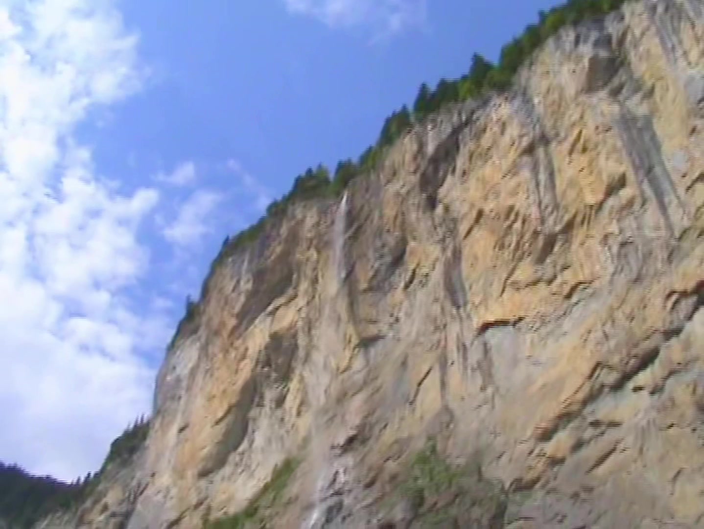 @Fiakosaure 🗻📹