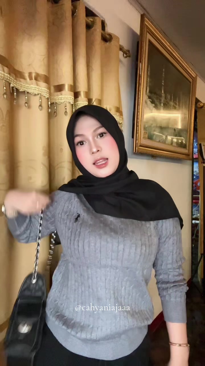 @cahyaniajaaa