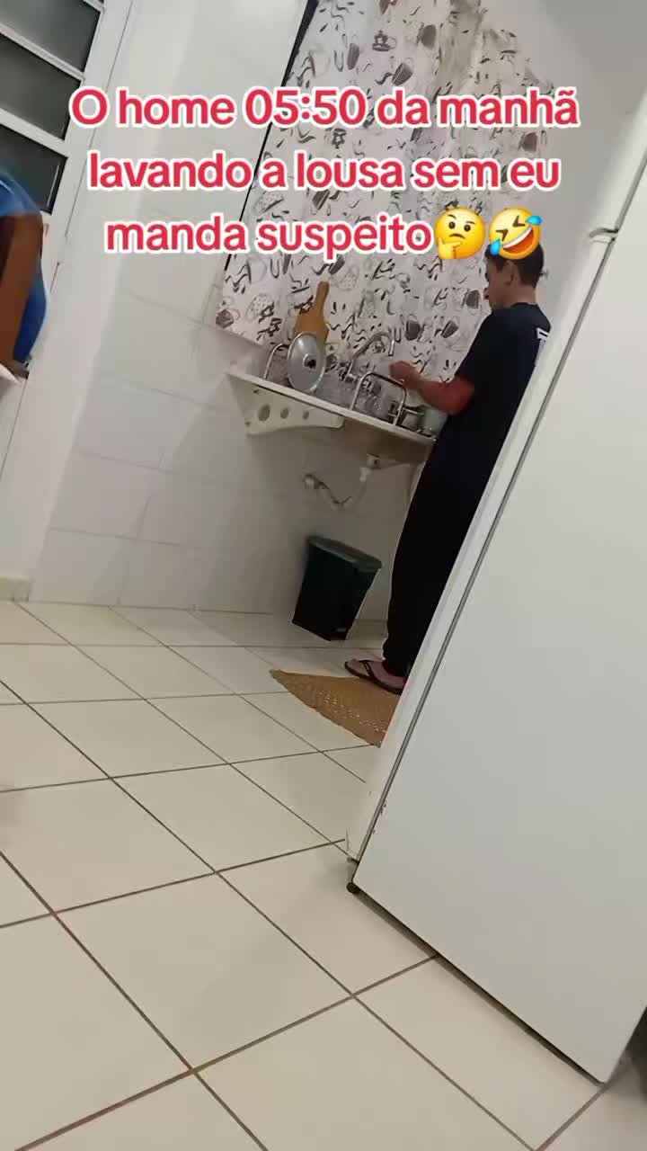 @Ta&iacute;s e Daniel