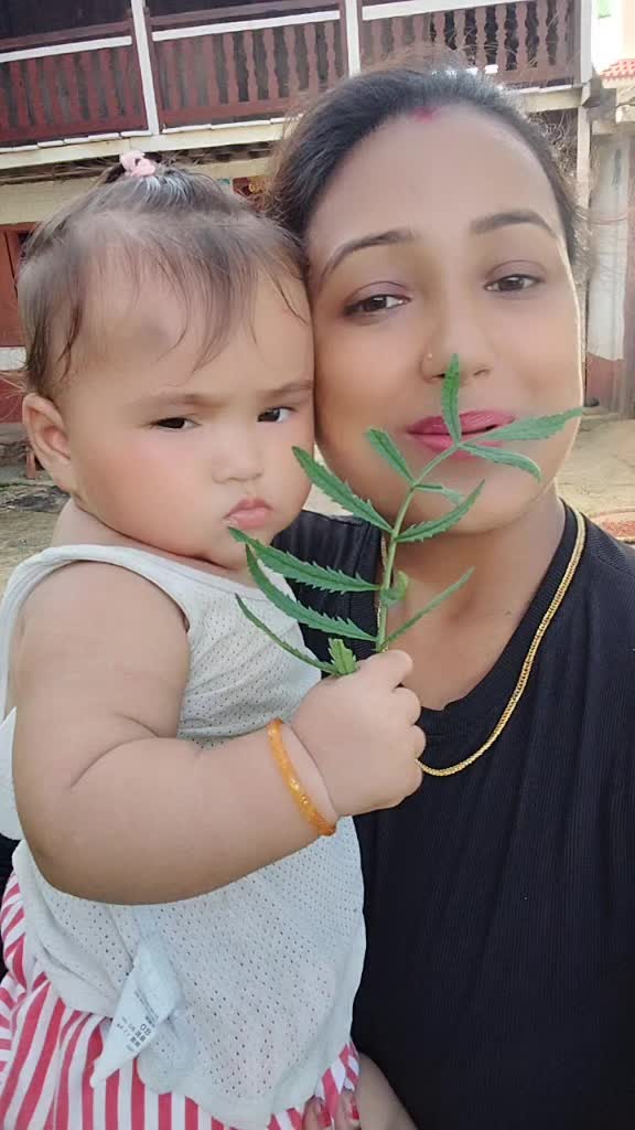 @🇳🇵☘️uma khatri🇳🇵☘️