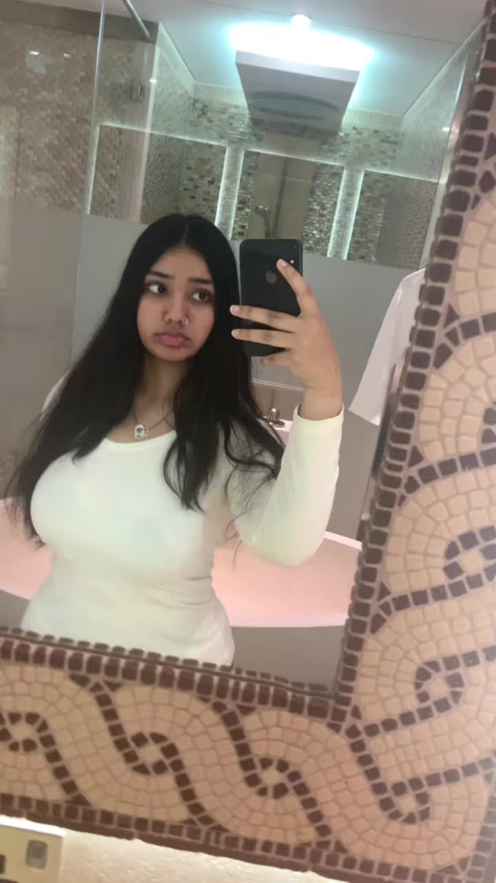 @Manal🇵🇰