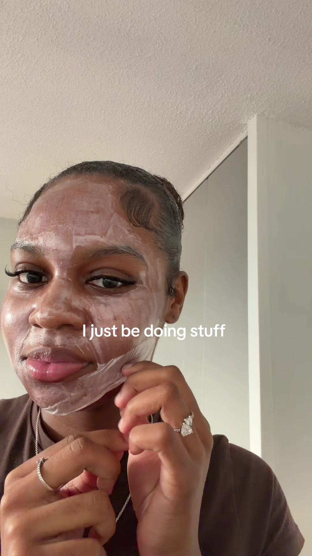 @￶