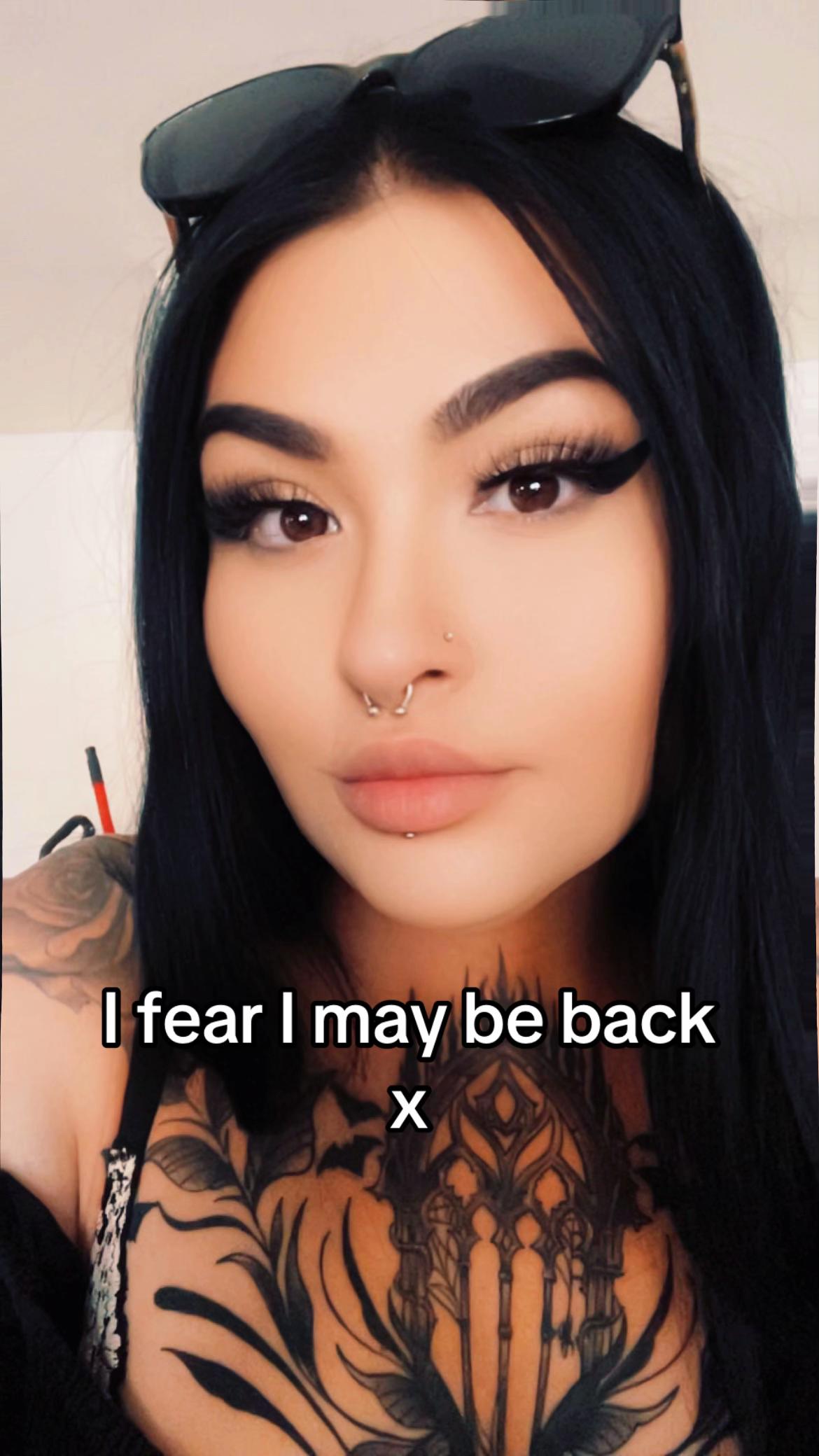 @𝕷𝖎𝖛𝖎𝖓𝖌𝕯𝖊𝖆𝖉𝕲𝖎𝖗𝖑🖤
