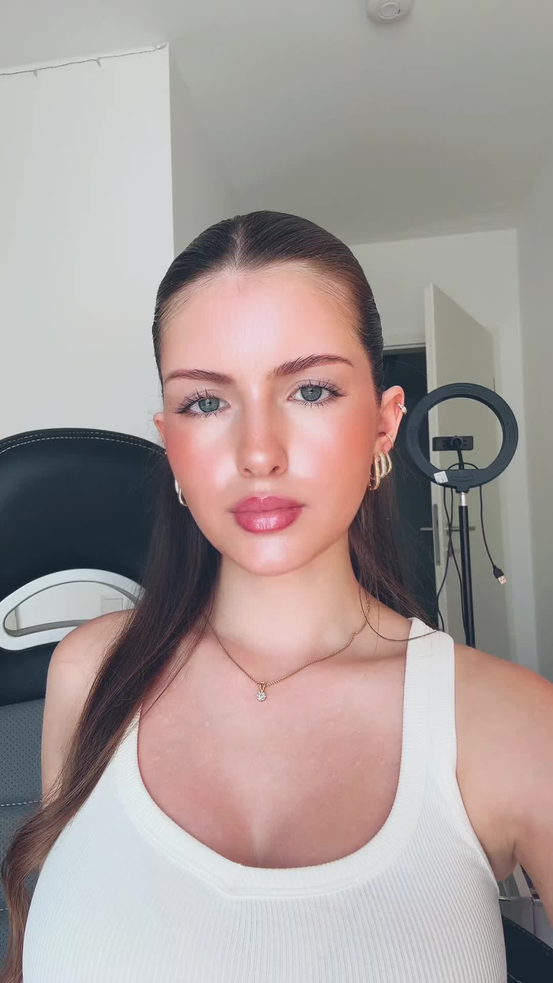 @𝒥𝓊𝓁𝑒 💫