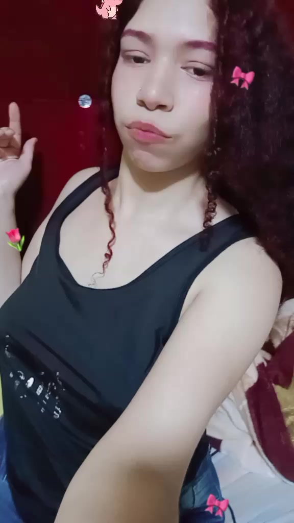 @la ni&ntilde;a 🇻🇪🍒🇵🇪de Aragua