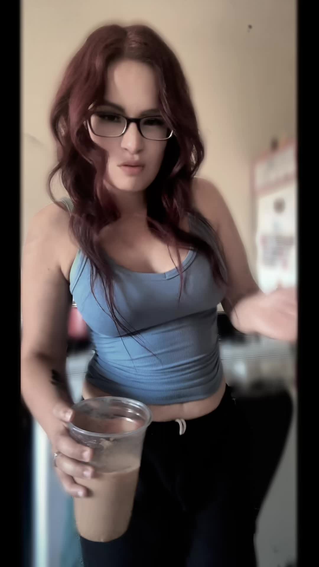 @KittynIza