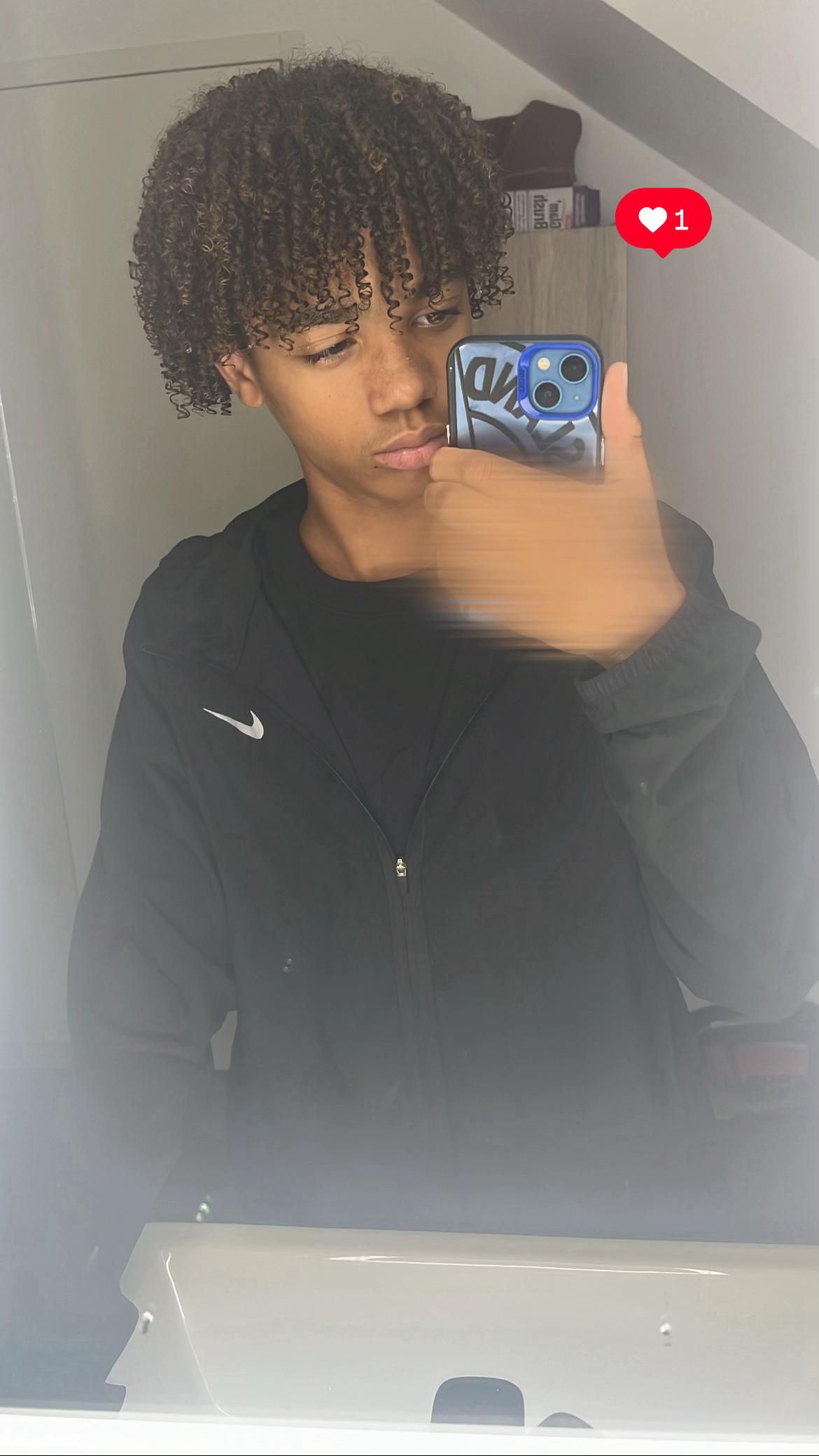 @𝑳𝒐𝒘𝒏'🇨🇫