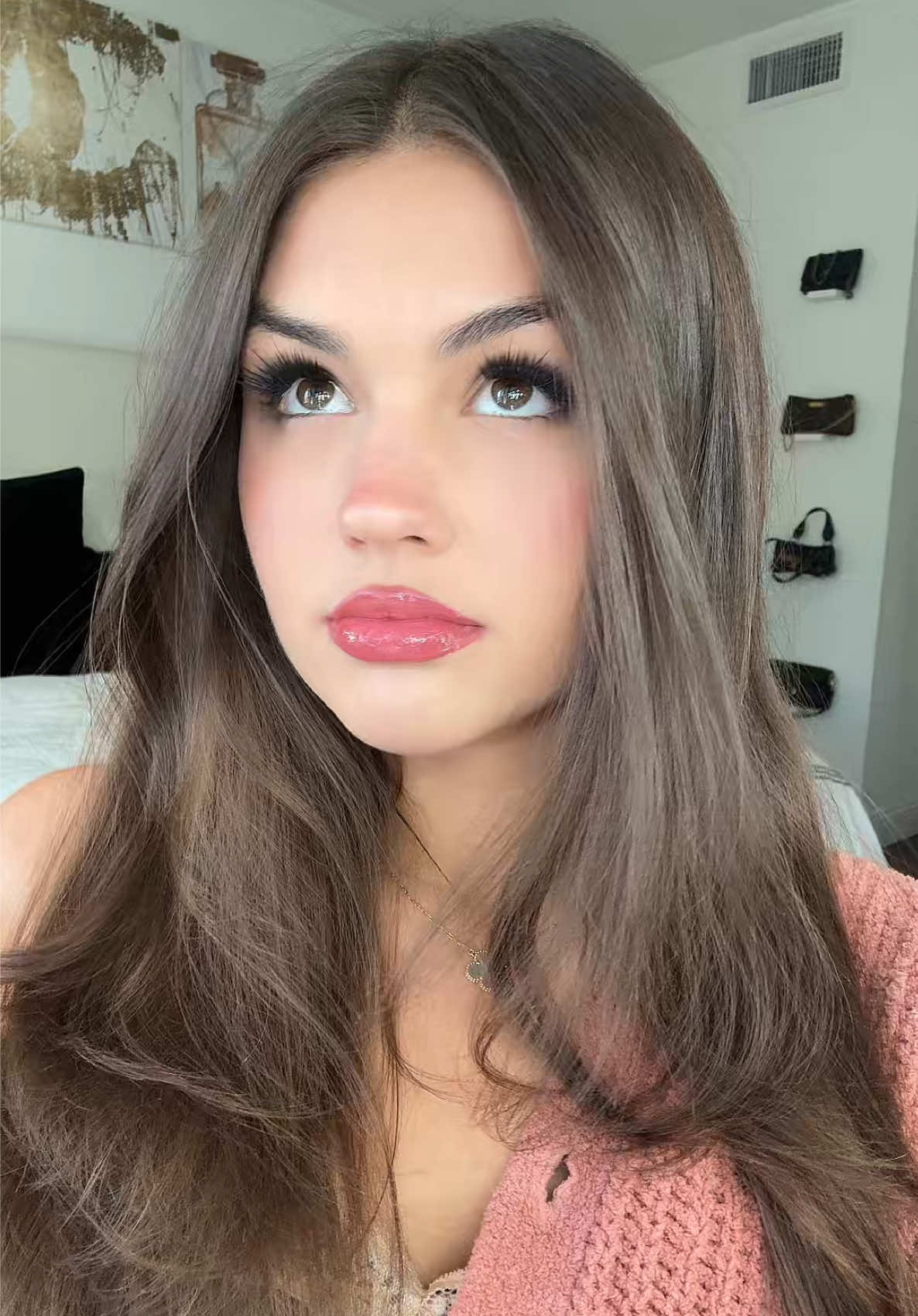 @clairebogart