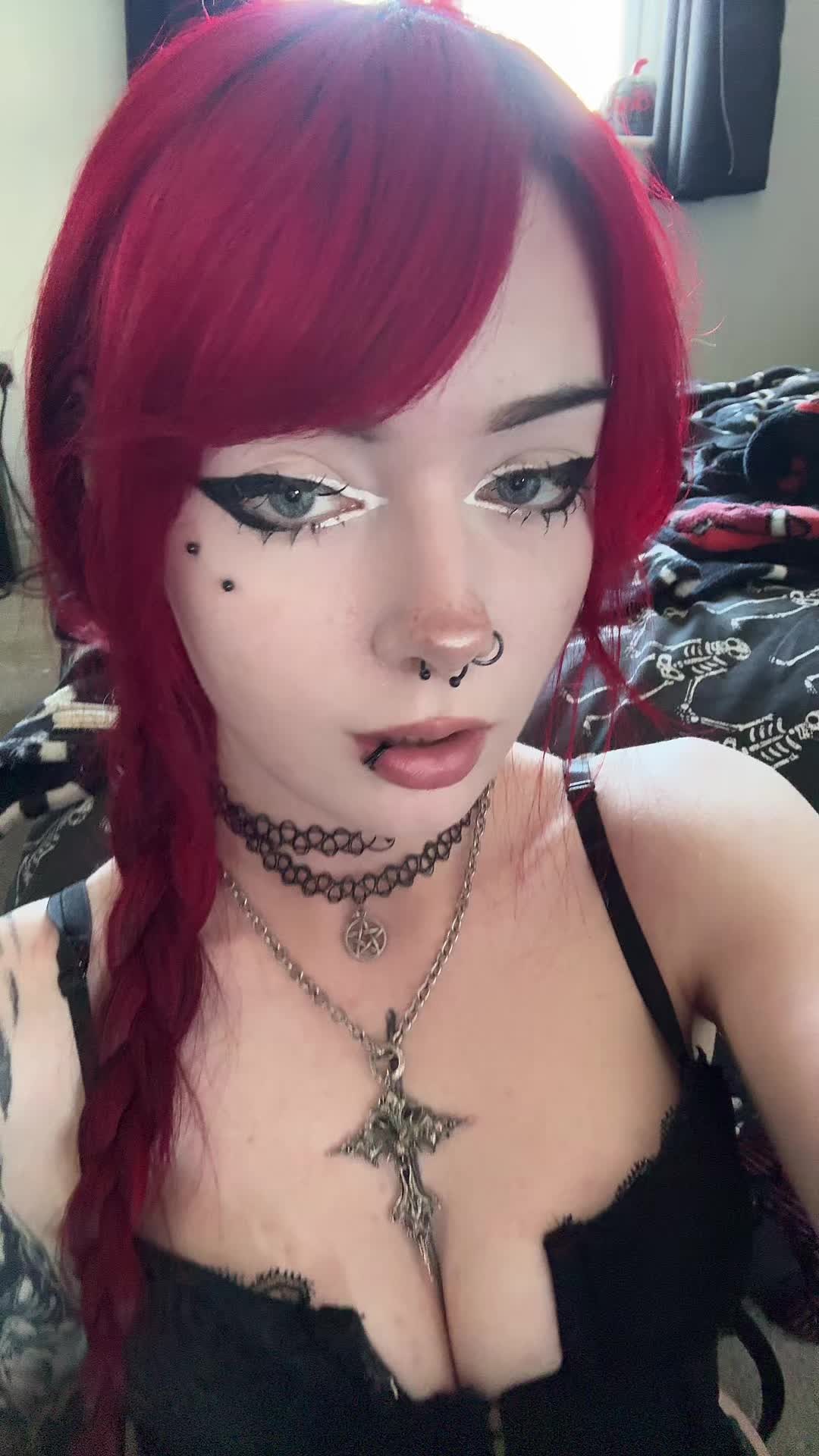 @♰ 𝖑𝖆𝖞𝖑𝖆 ♰