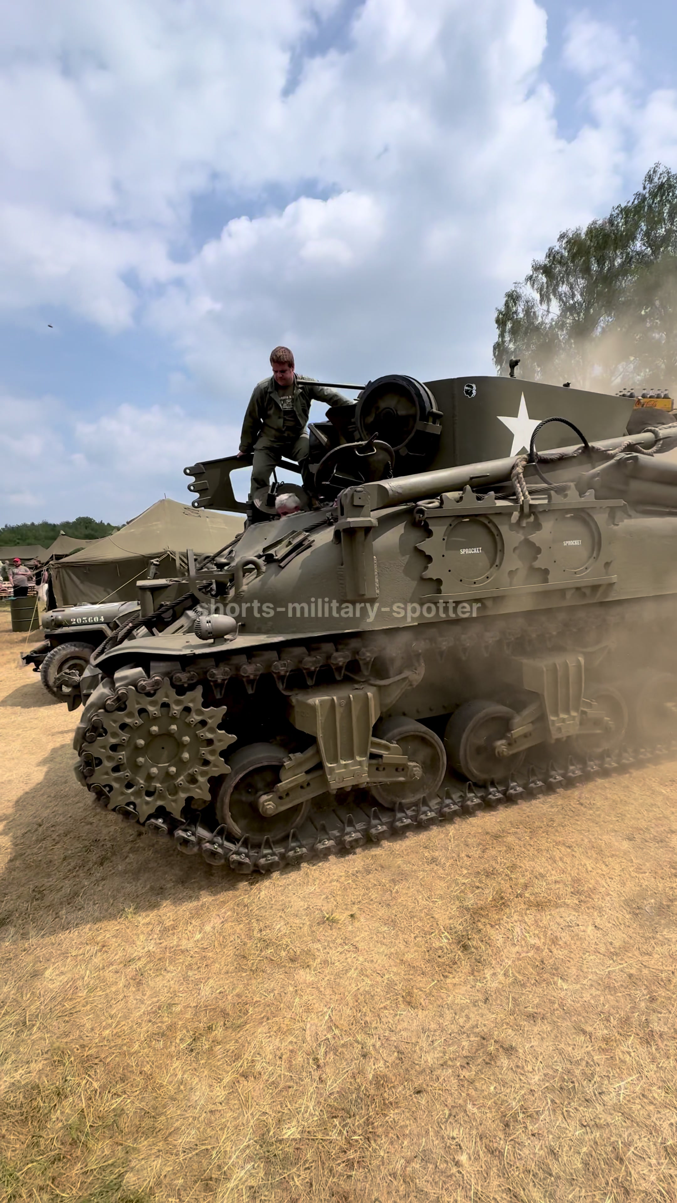 @shorts-military-spotter