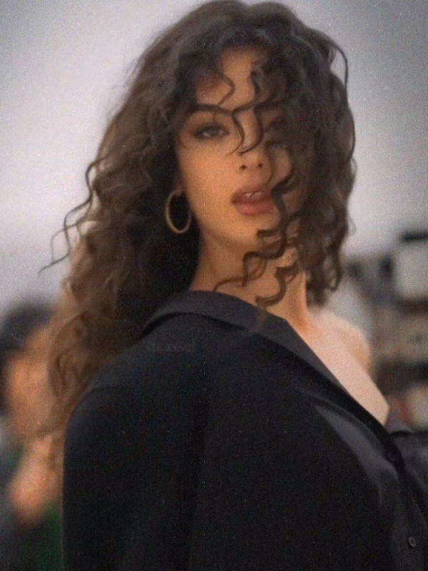 @iconic ✨