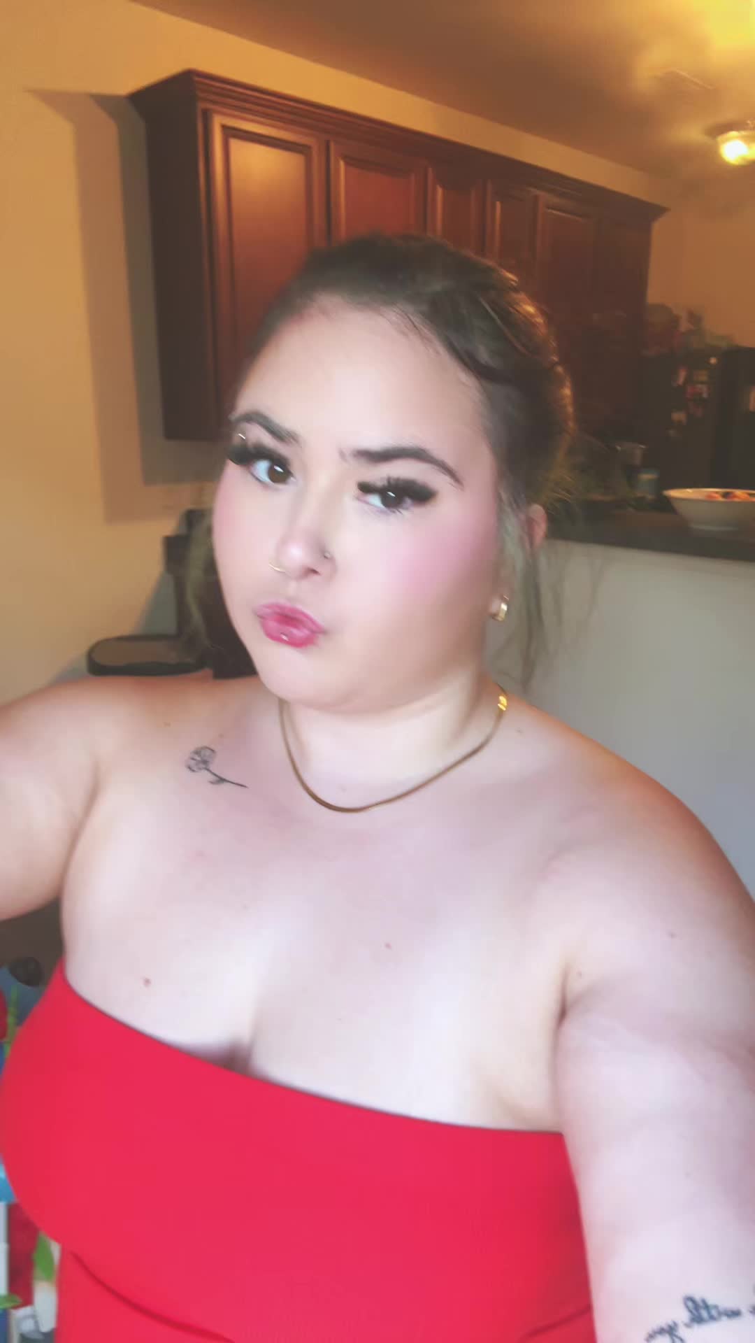 @maddie👩🏼&zwj;🦲