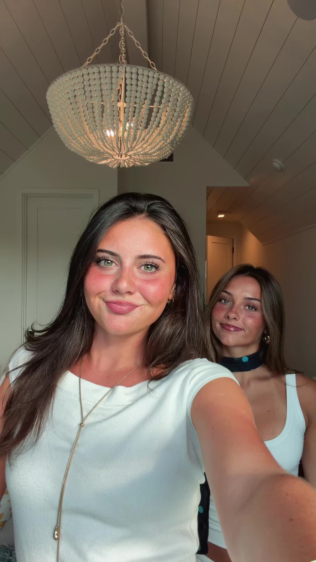 @elizabethstokess