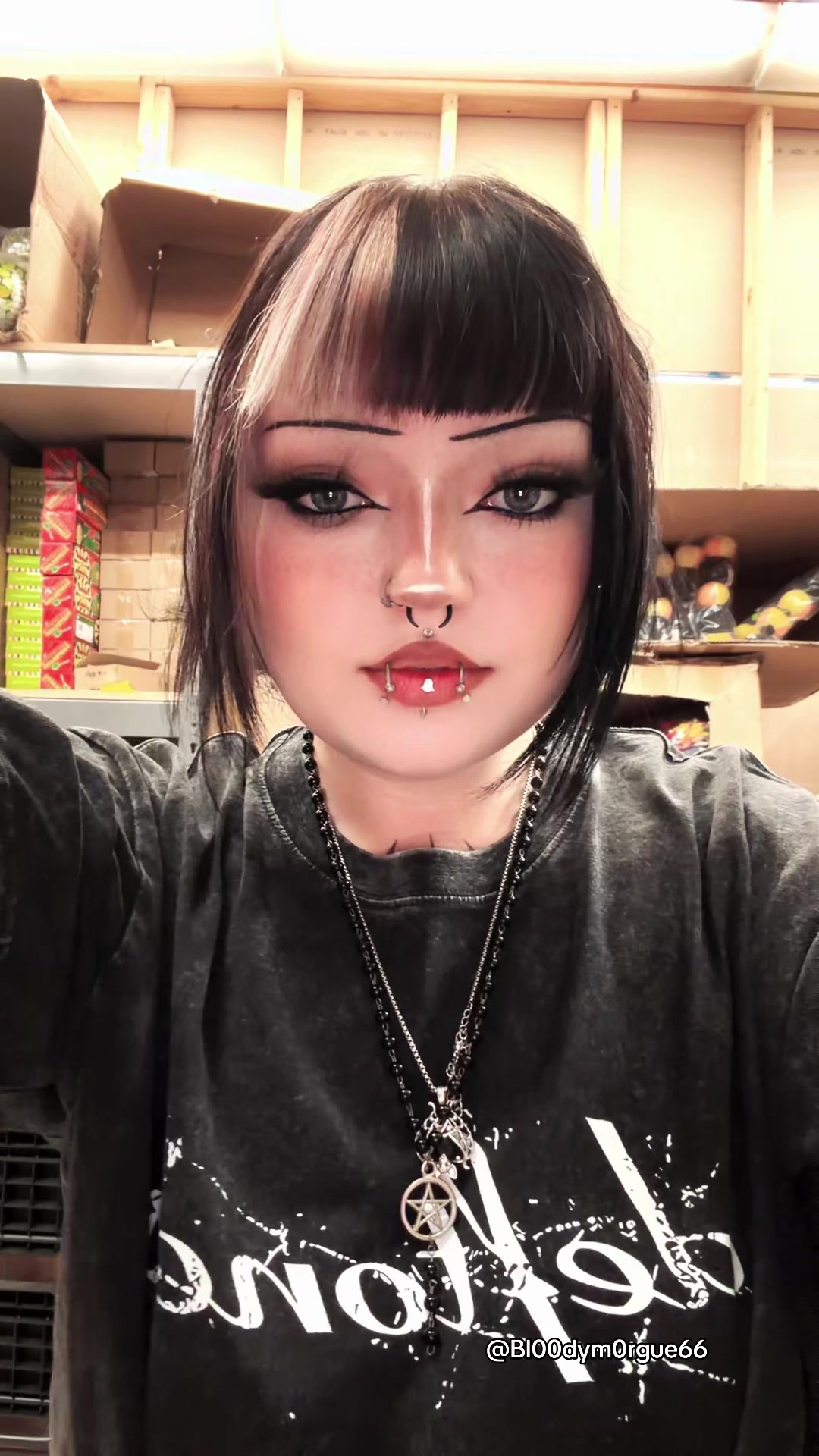 @..𓂃 🦇 𝔅𝔩00𝔡𝔶 ִֶָ🦇་
