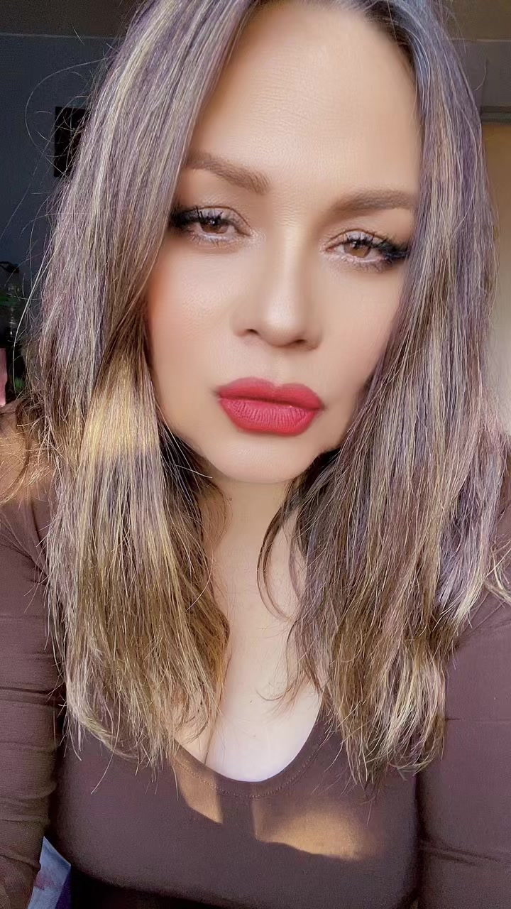@Ana