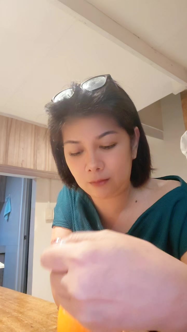 @Luna