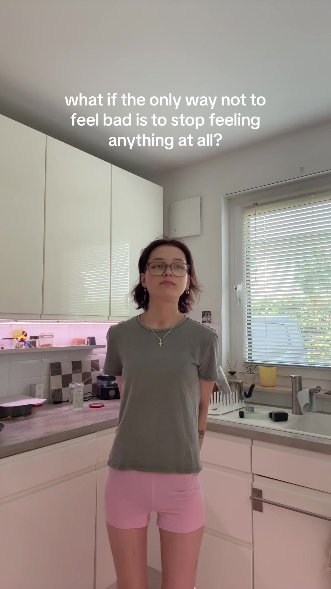 @￴