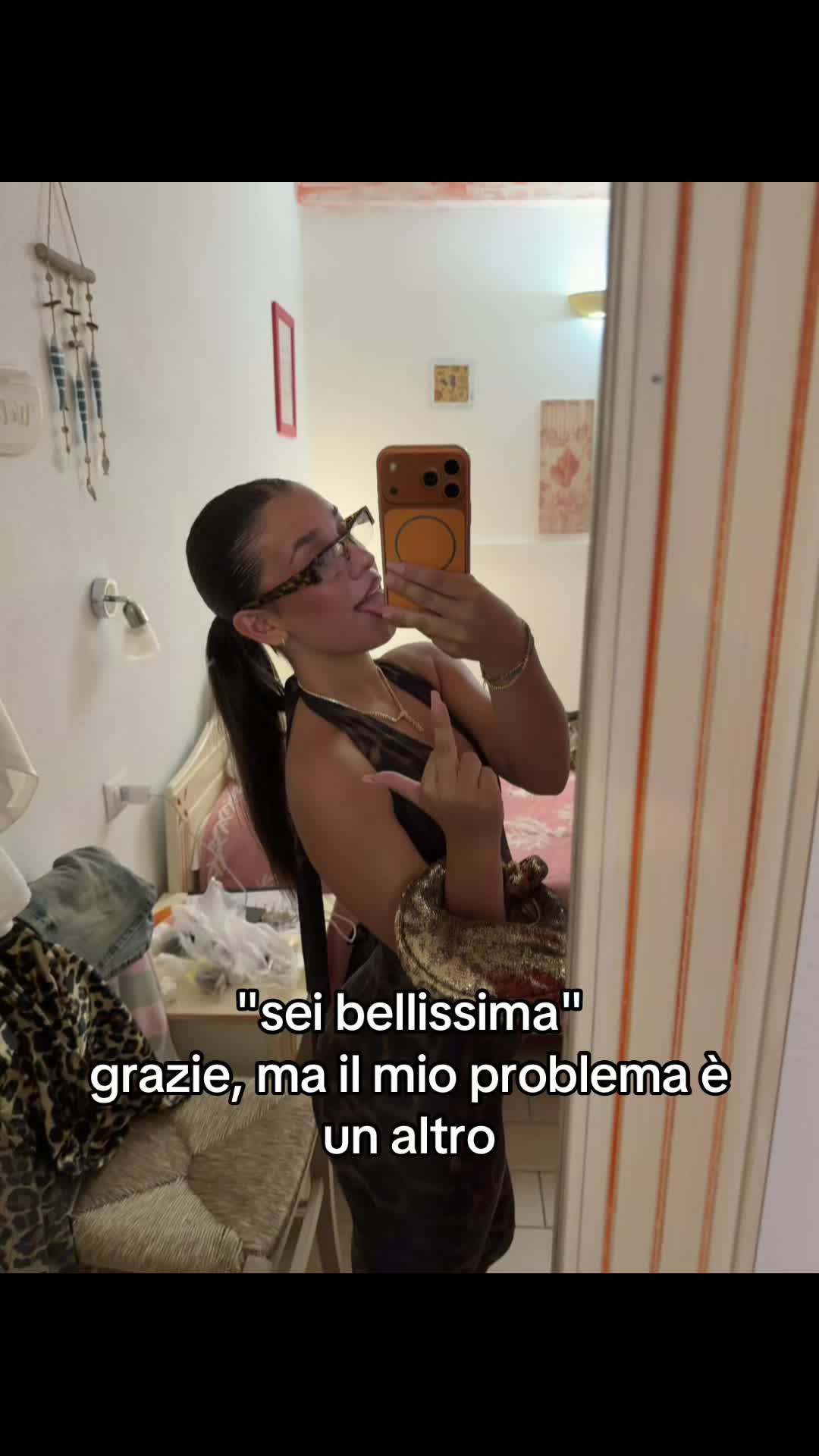 @fef&egrave;_close