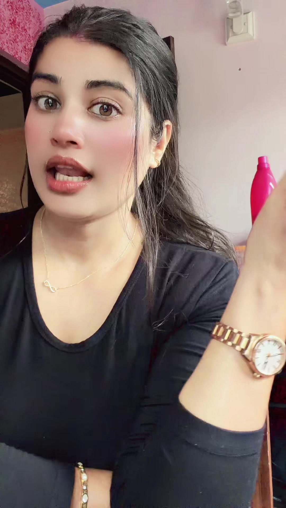 @𝓥𝓲𝓴𝓲𝓽𝓪❤️