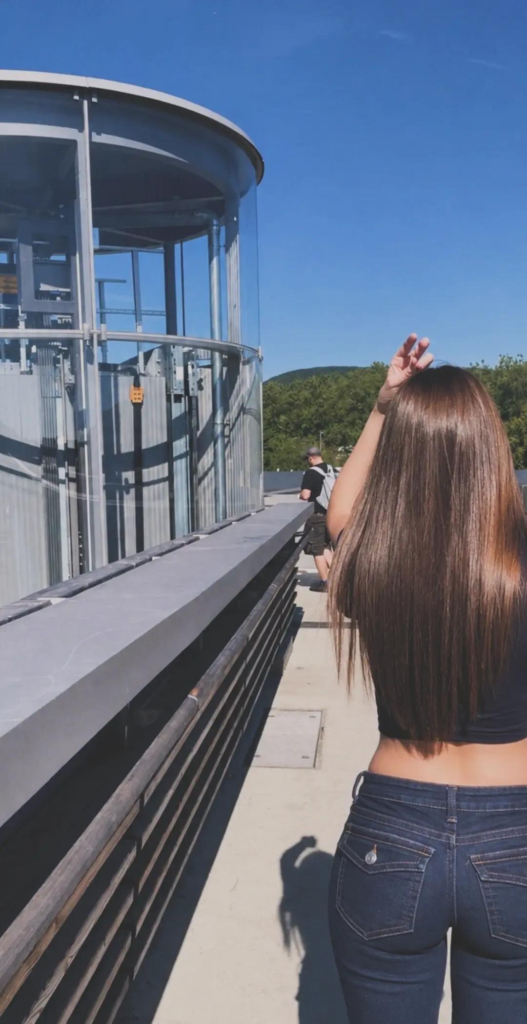 @𝓵𝓸𝓻𝓲𝓲