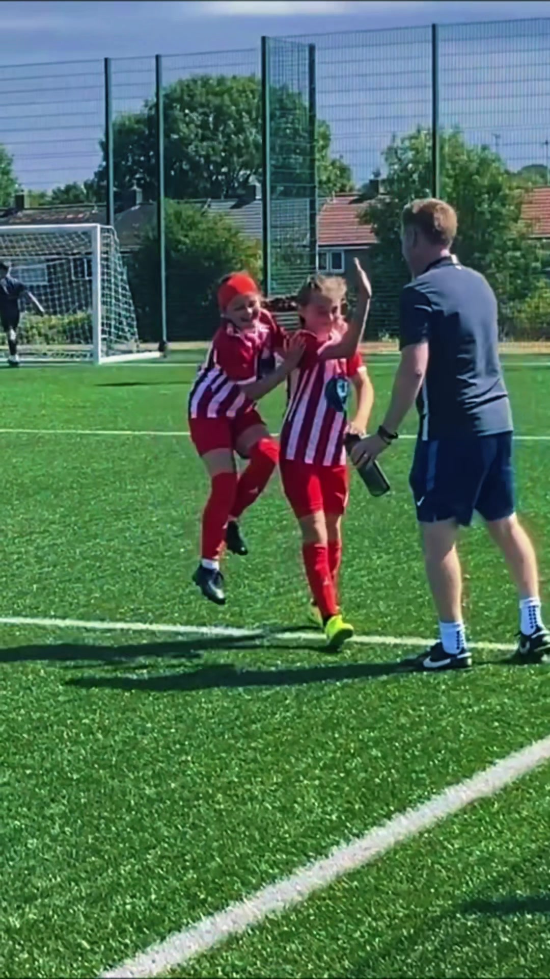 @Daisy does Football