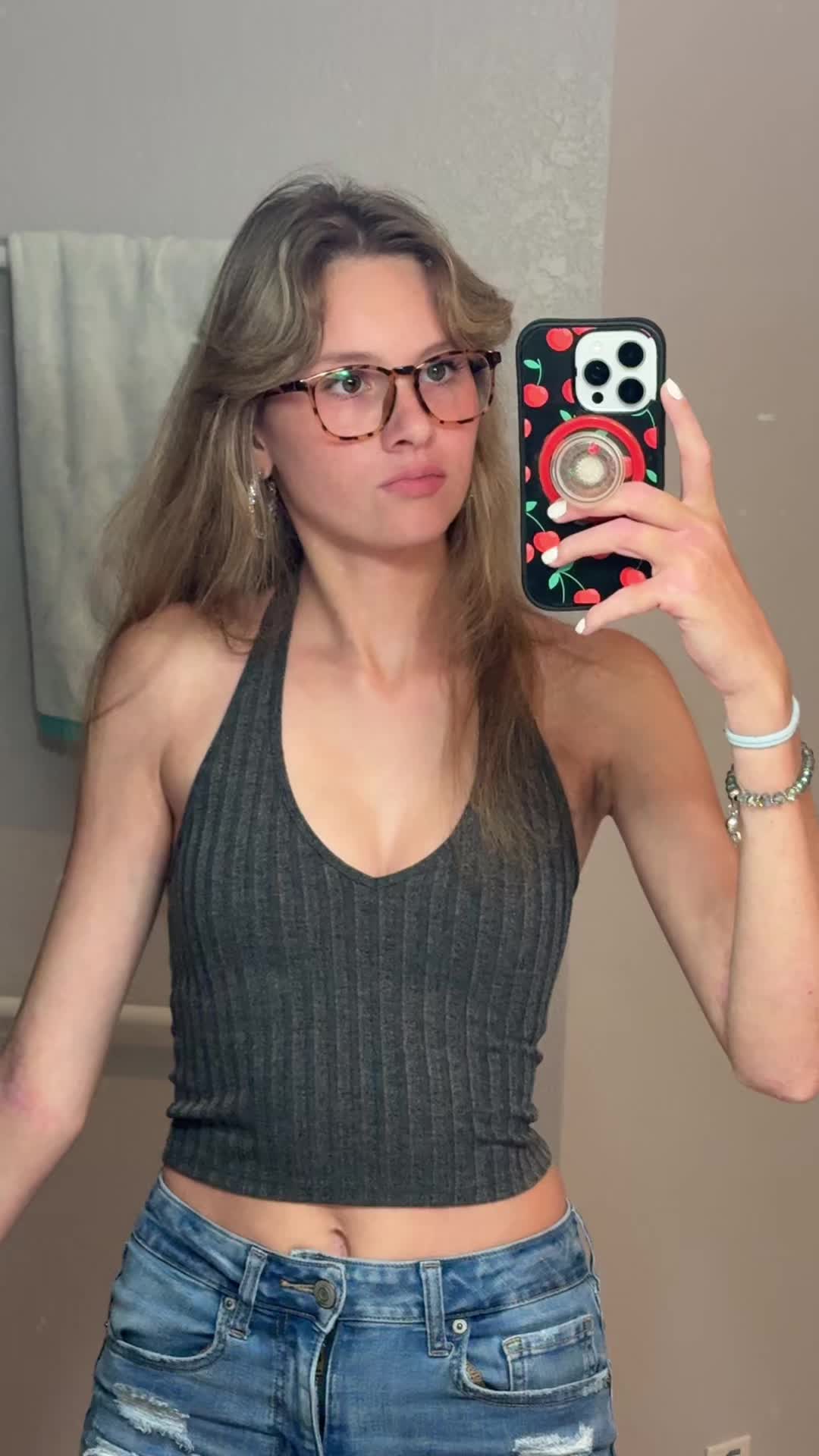 @chloeee