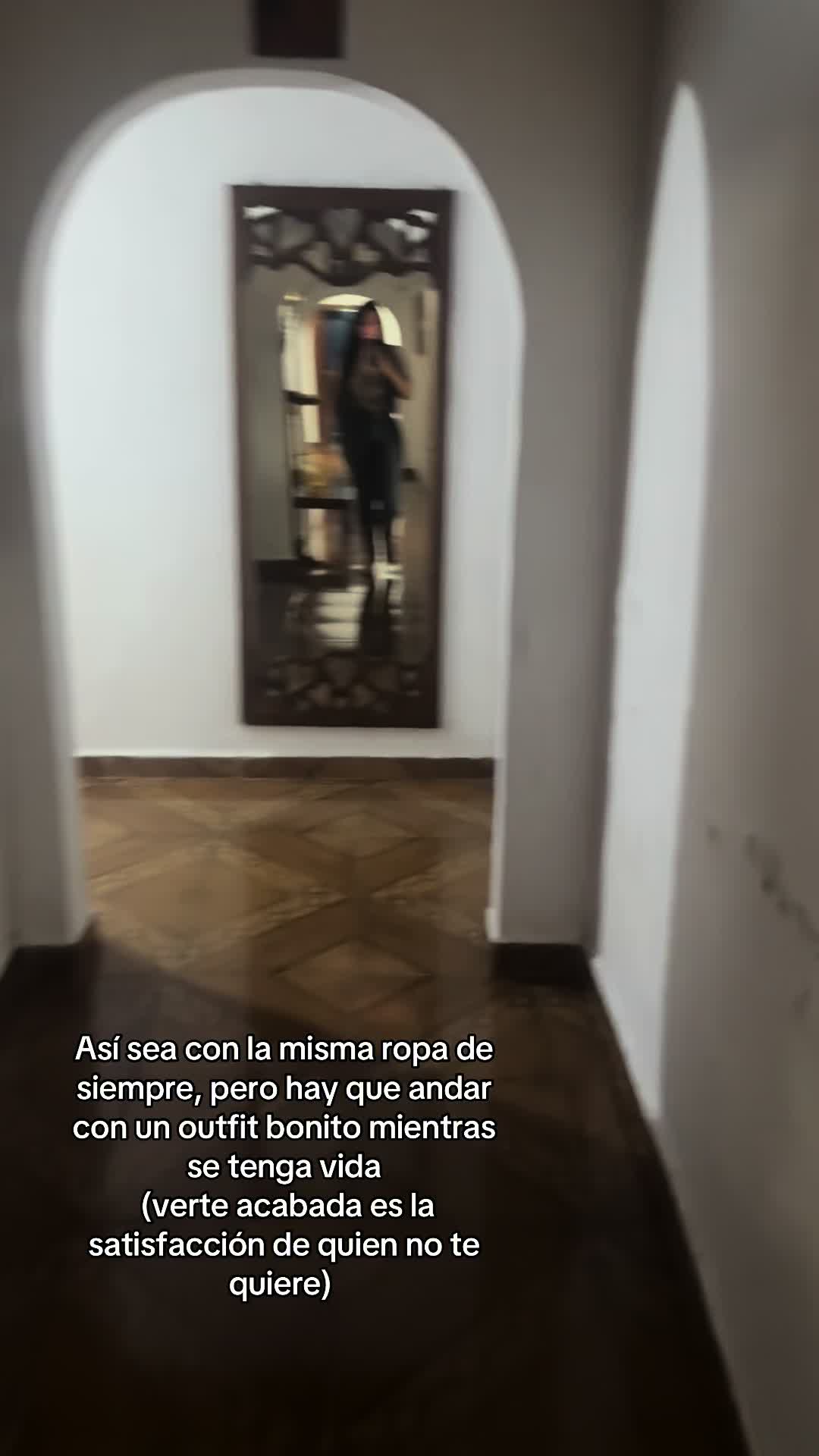 @AnGis (Angela Gisvel)