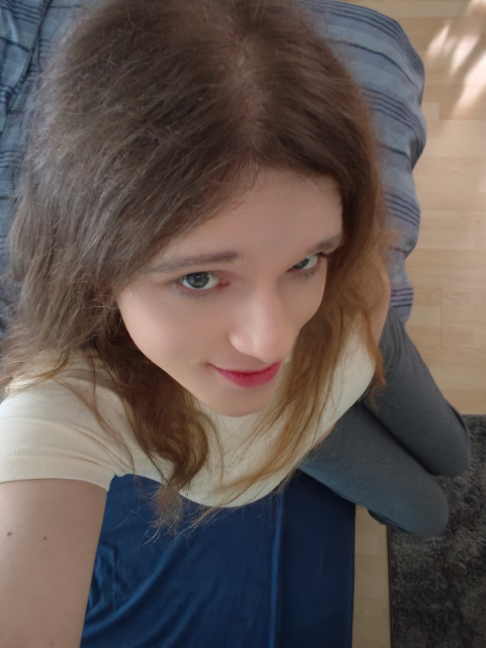 @Laurababyemily