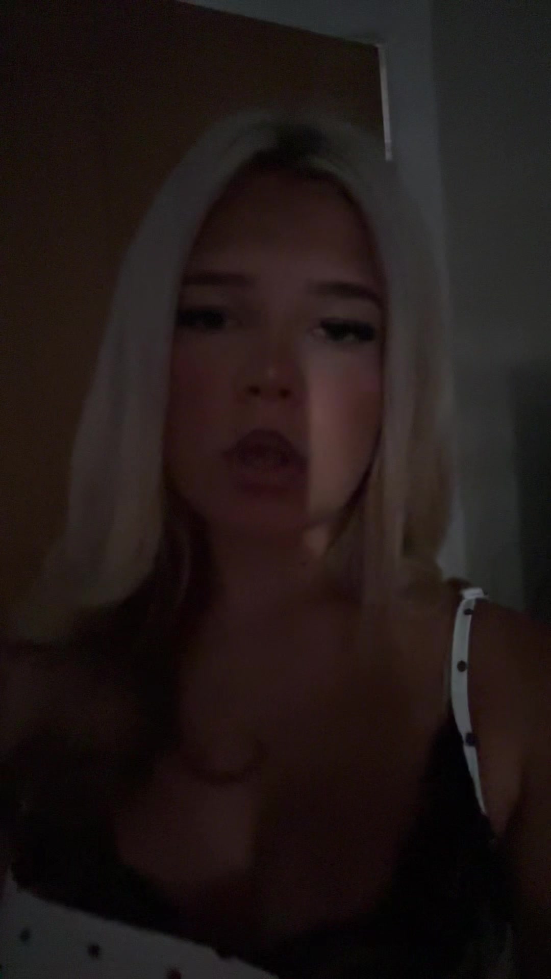 @laceyxo