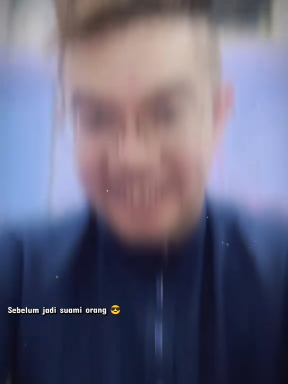 @𝒜𝒹𝒶𝓂 𝒞𝒽𝑒𝓌