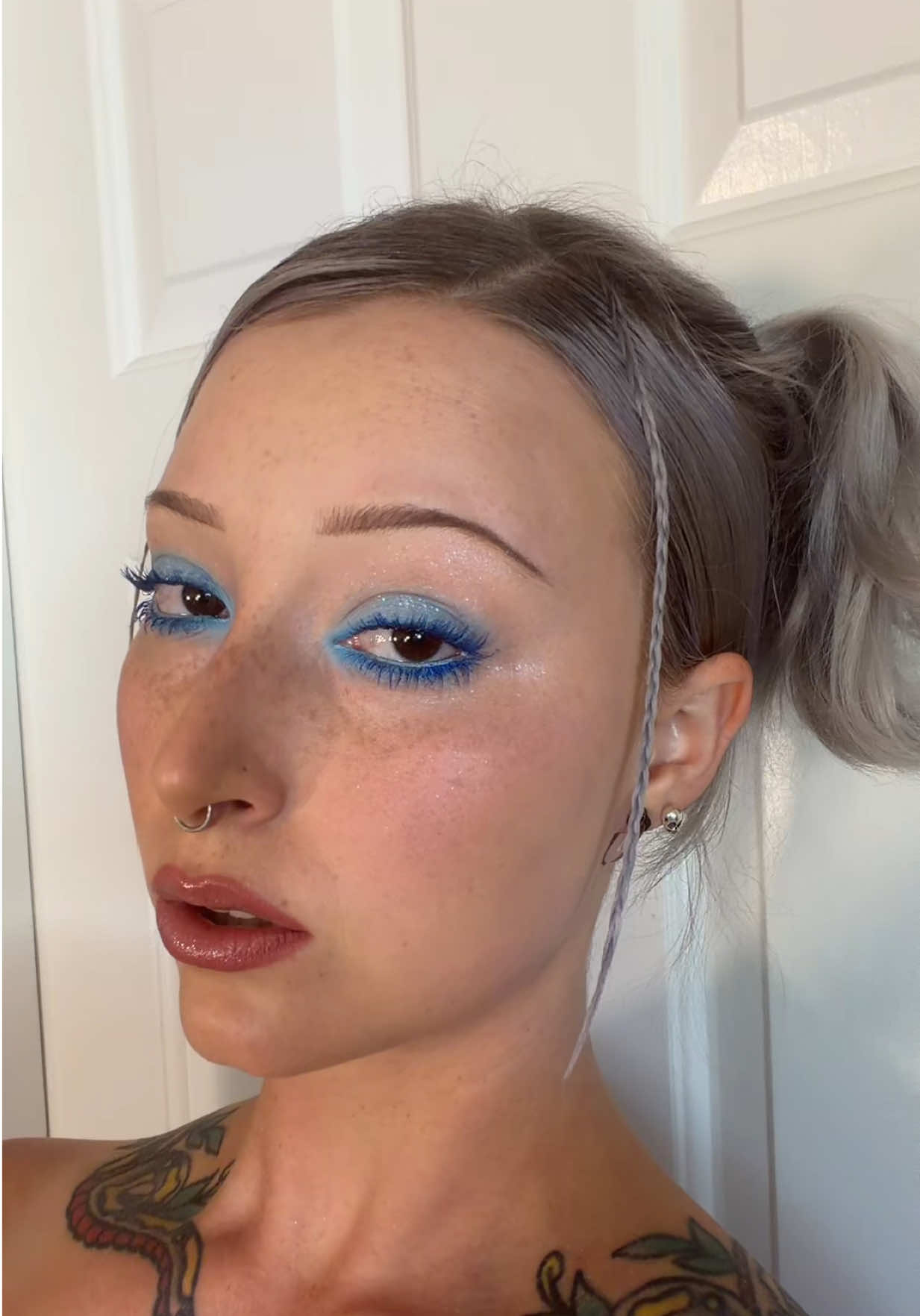 @vividly_lily