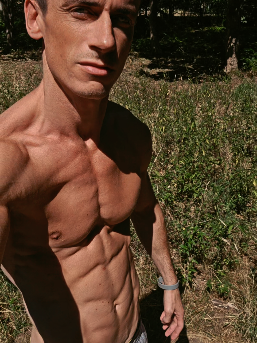 @Midlife Adonis