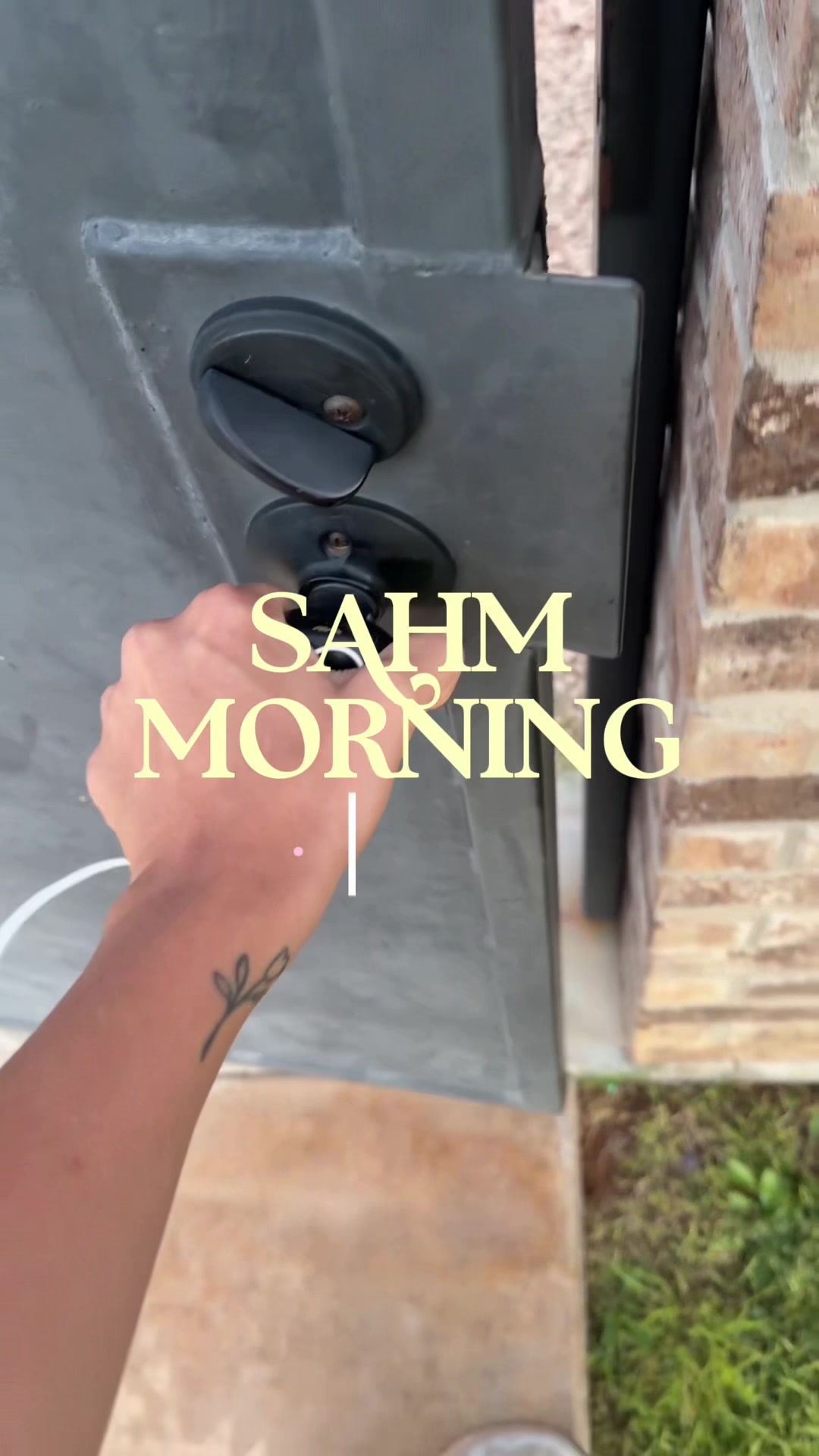 @angela | UGC & SAHM