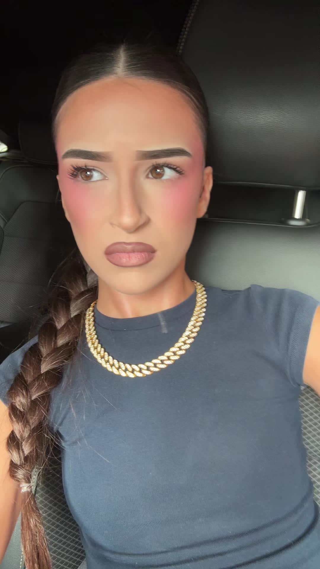 @chloecalvache_