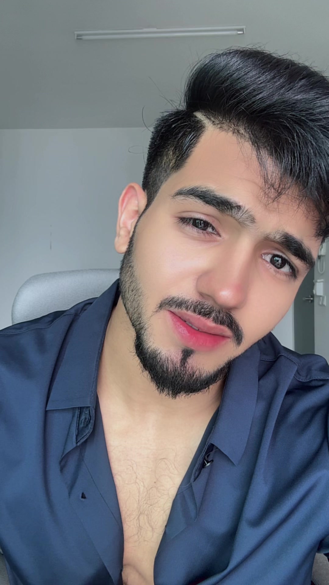 @𝐌𝐑 𝐒𝐇𝐀𝐍𝐈