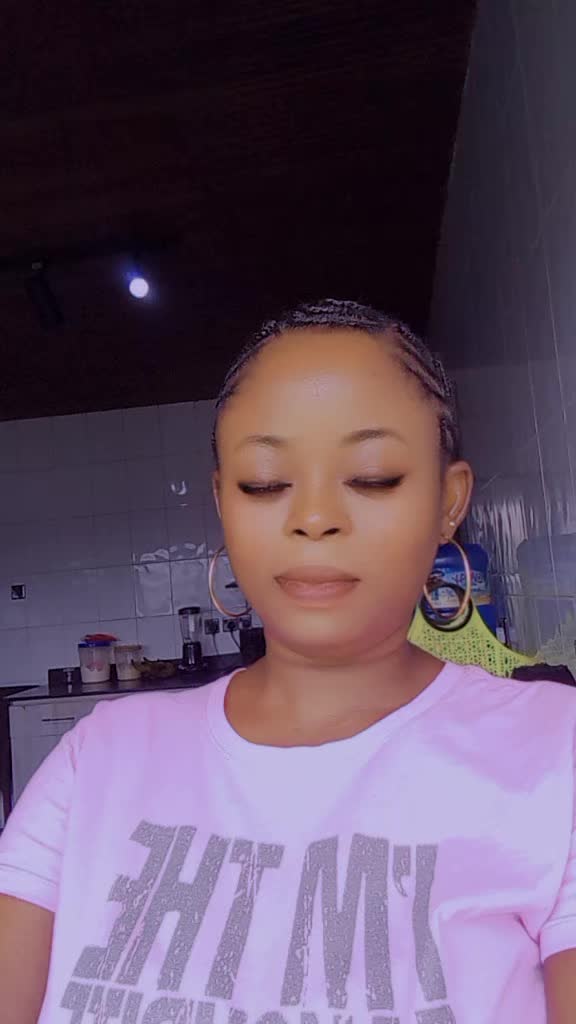 @tundebeccy