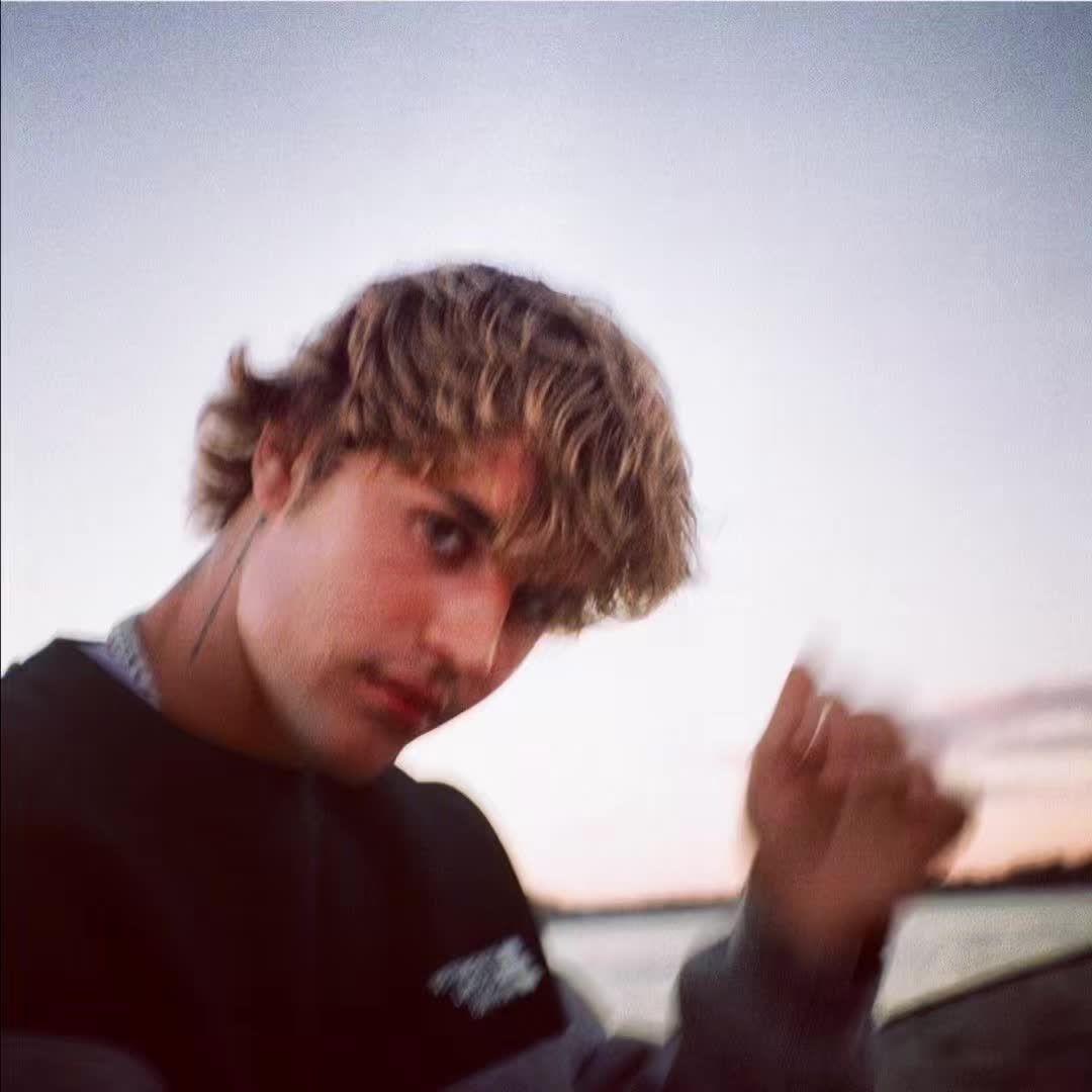 @👼🏽