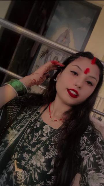 @Aachal✨