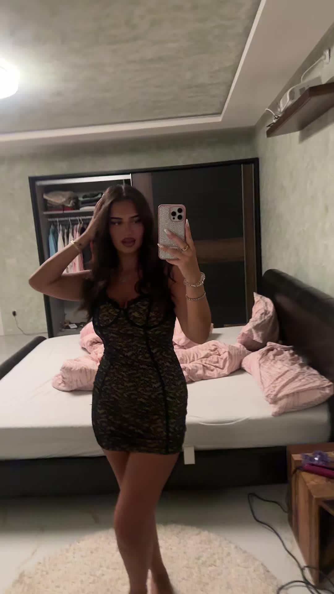 @𝒮