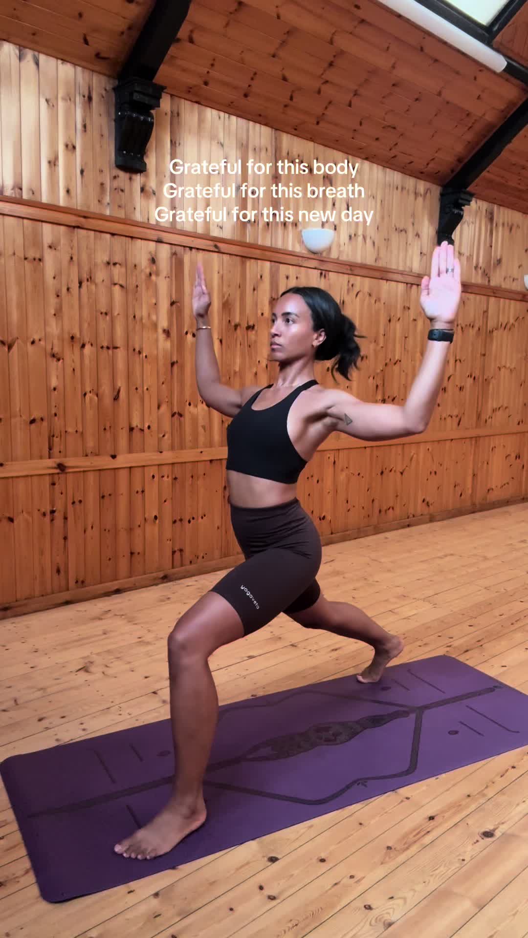 @yogavetaolivia
