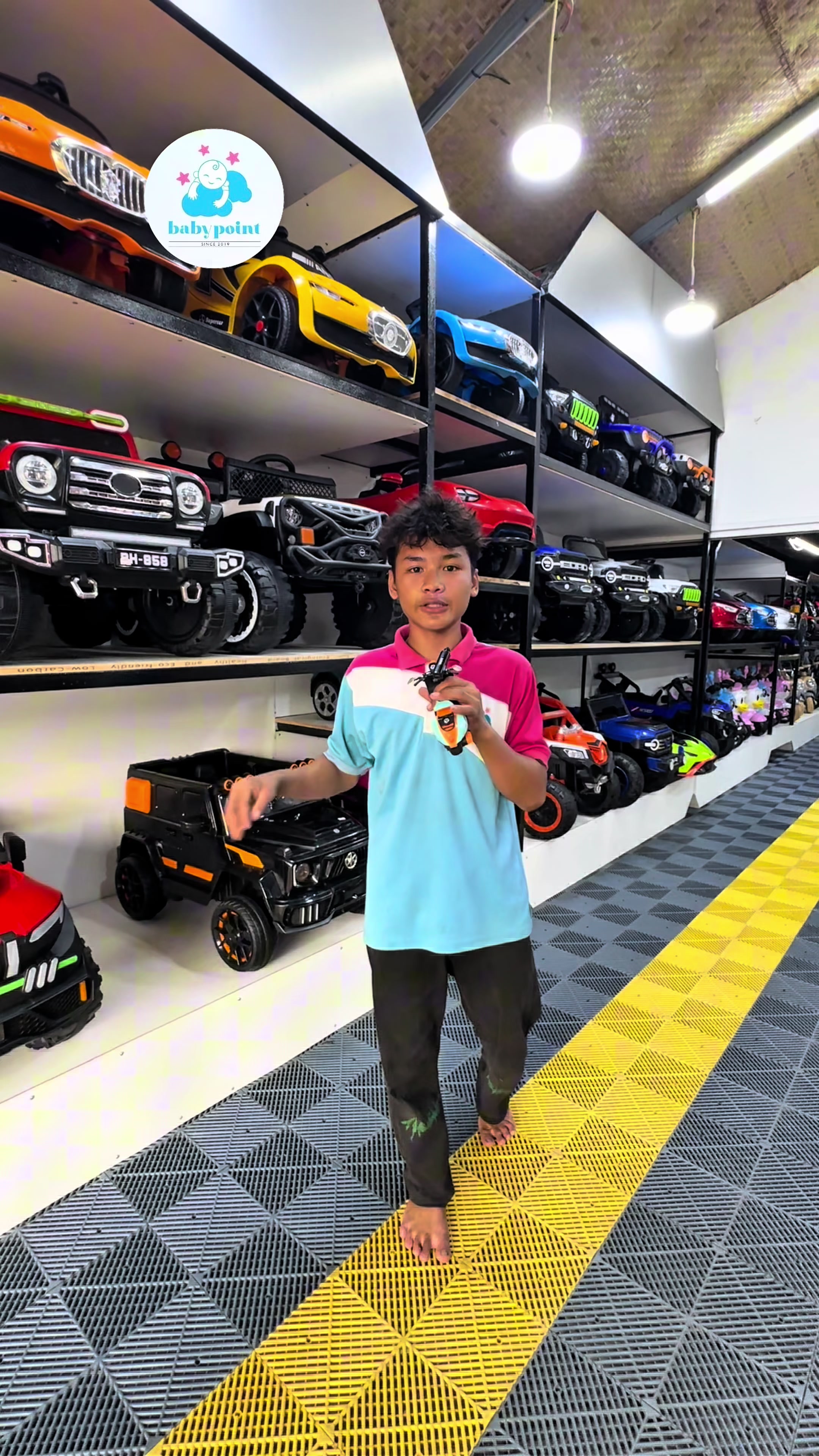 @Baby Point Kids Car Showroom