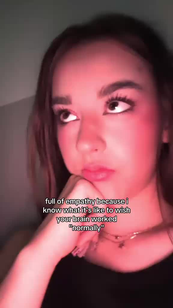 @✨𝐀𝐦𝐢🐊