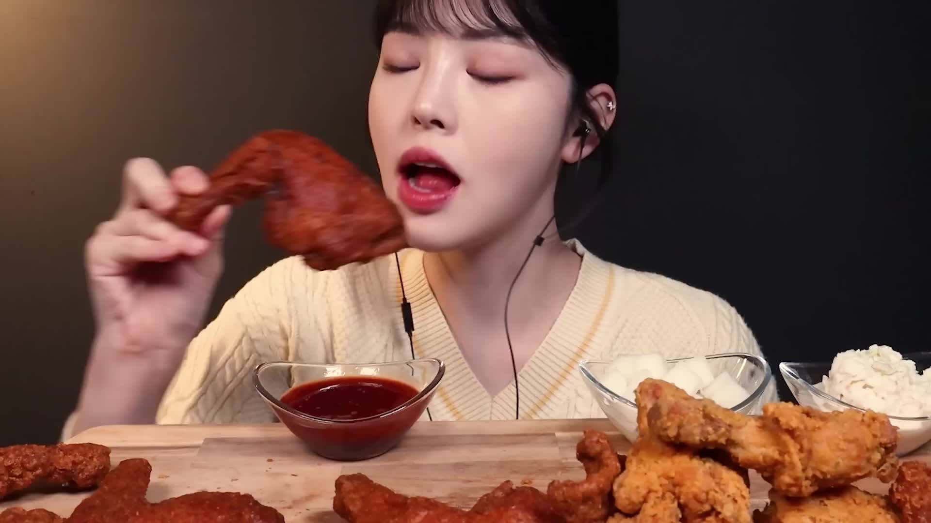 @ASMR J