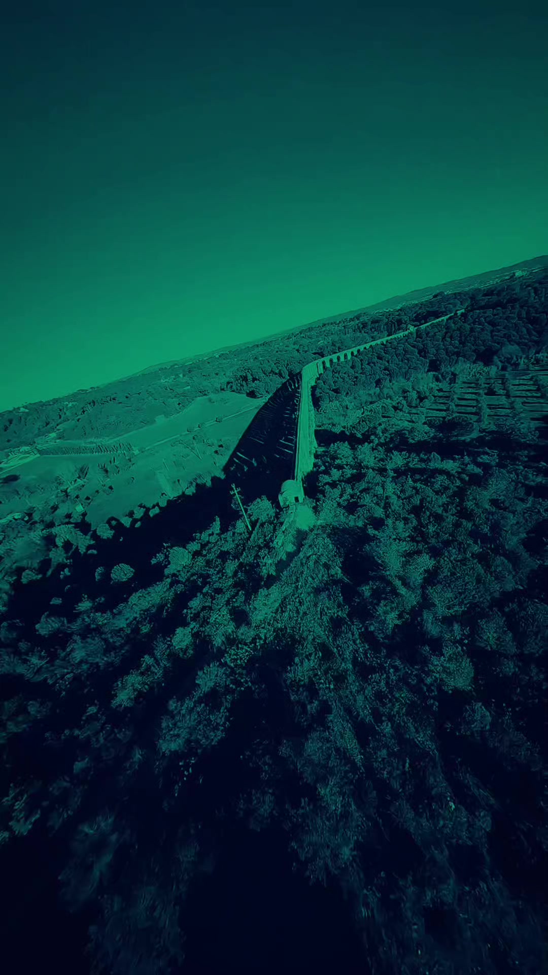 @𝐋𝐲𝐫𝐢𝐜𝐇𝐮𝐛
