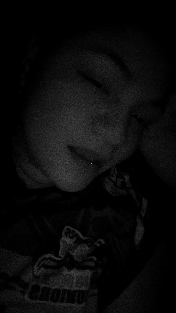 @Miickaa💜🏳️&zwj;🌈