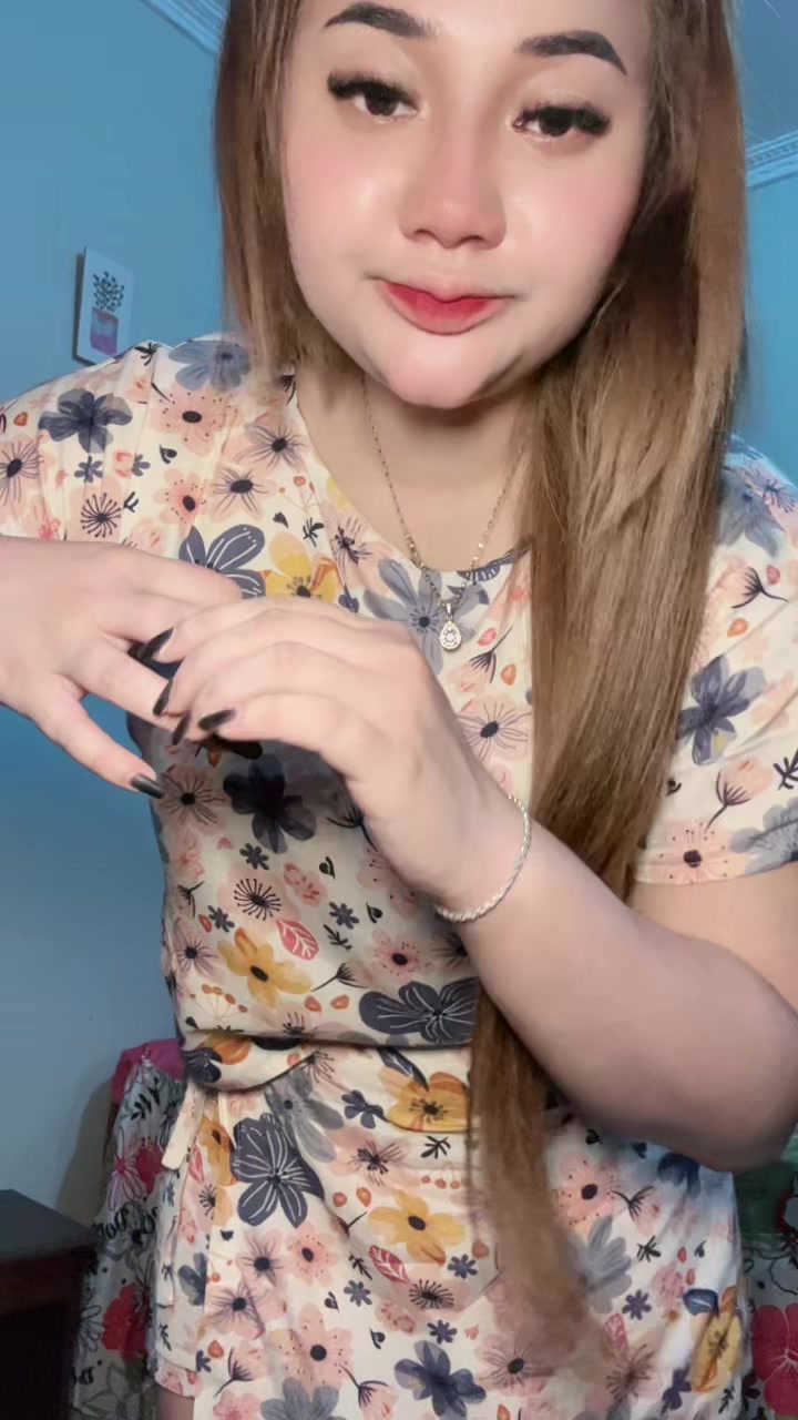 @inisintottyy